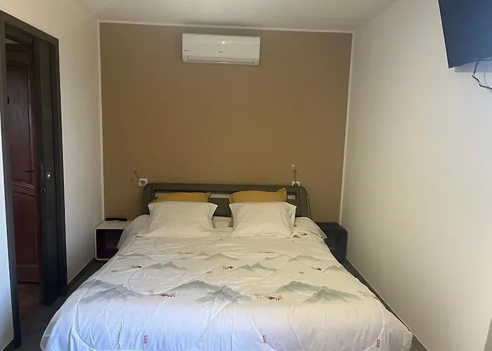 In'd'noi Ajaccio (Corsica)